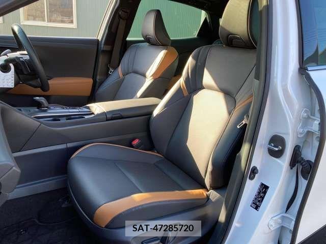 Toyota CROWN 2023-01 206382-21