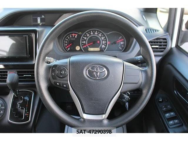Toyota VOXY 2018-04 222904-14