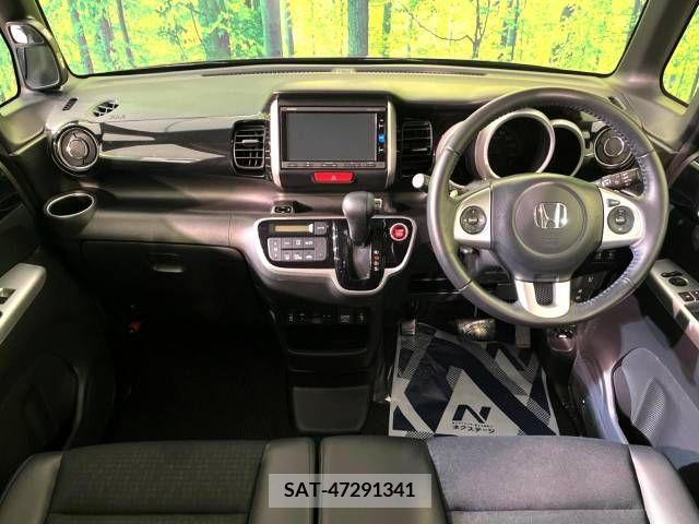 Honda N BOX CUSTOM 2017-05 223176-1