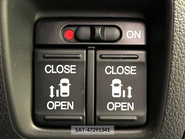 Honda N BOX CUSTOM 2017-05 223176-5