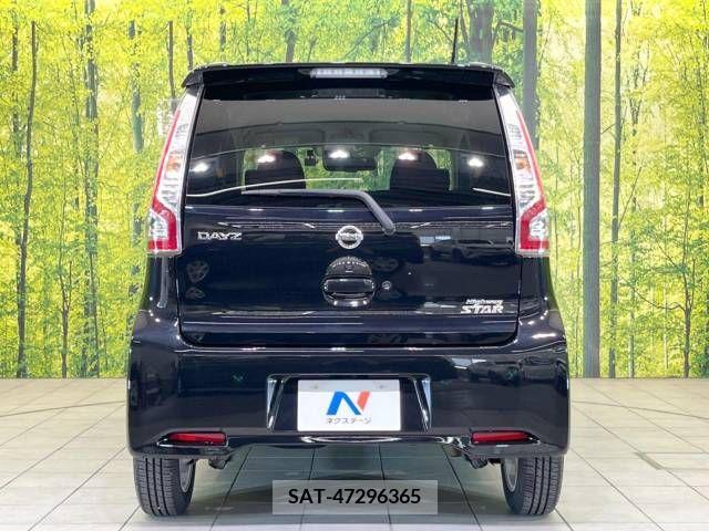 Nissan DAYZ 2017-11 353558-15