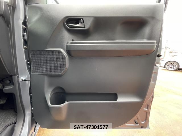 Toyota Pixis Mega 2019-11 247438-8