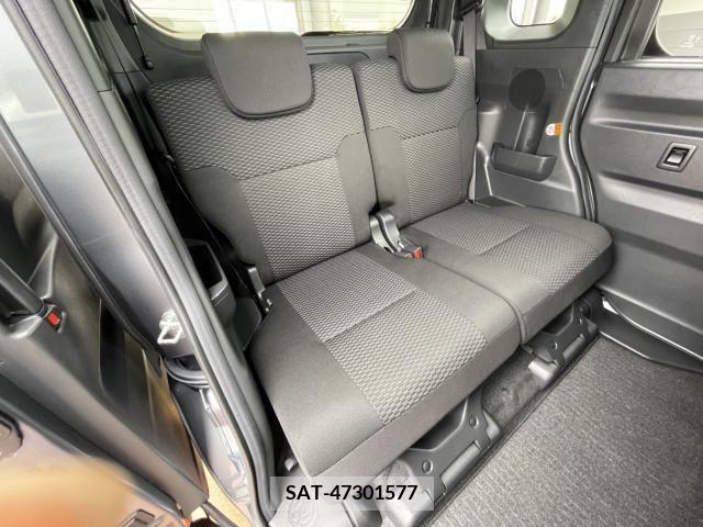 Toyota Pixis Mega 2019-11 247438-14