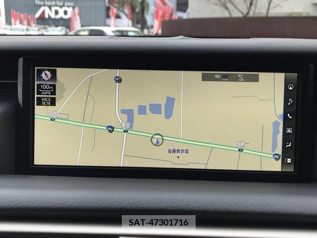 Lexus IS 2019-11 235840-14