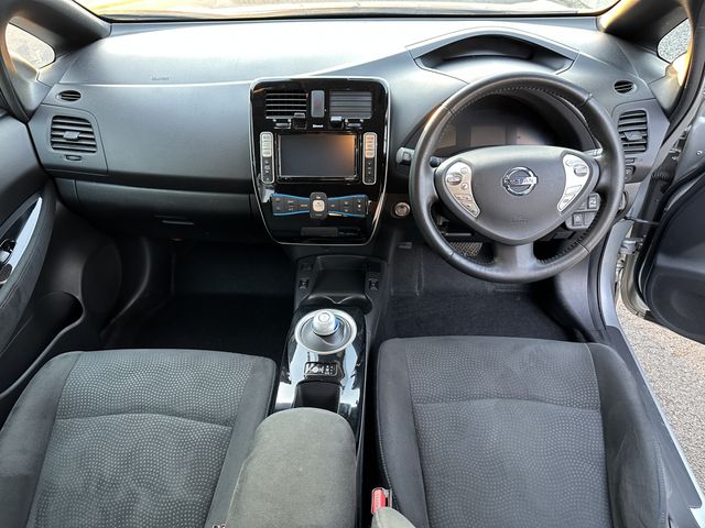 Nissan LEAF 2017-03 16978-8