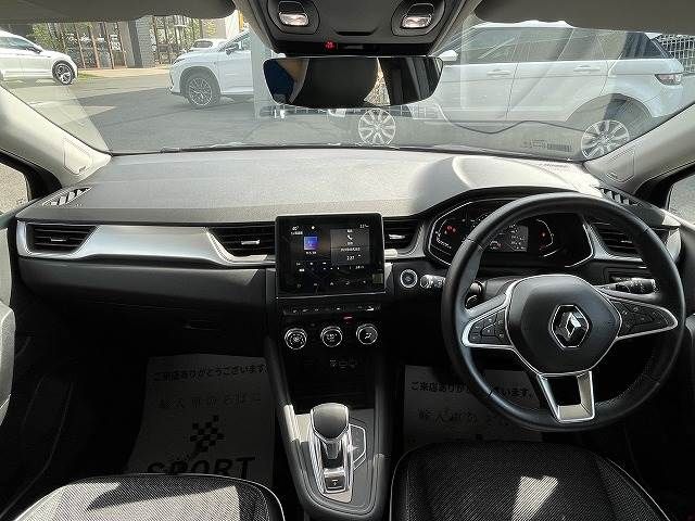 Renault CAPTUR 2021-02 15837-1