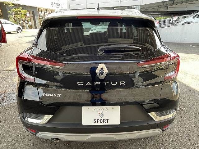 Renault CAPTUR 2021-02 15837-15
