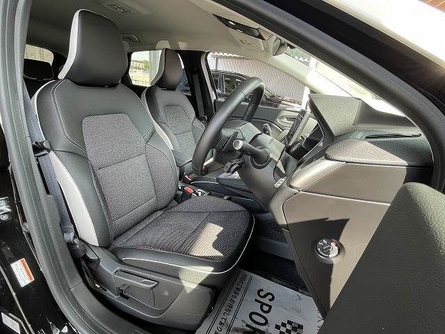 Renault CAPTUR 2021-02 15837-8
