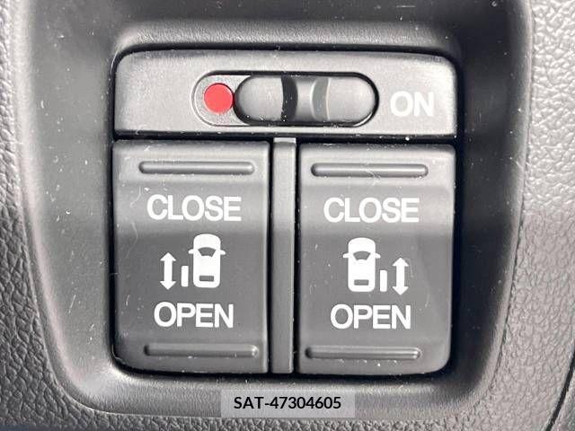 Honda N BOX CUSTOM 2014-12 338833-5