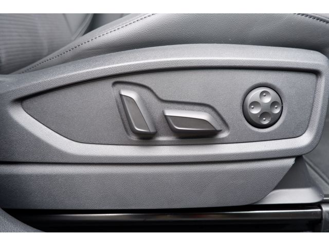 Audi Q5 2022-11 5882-24