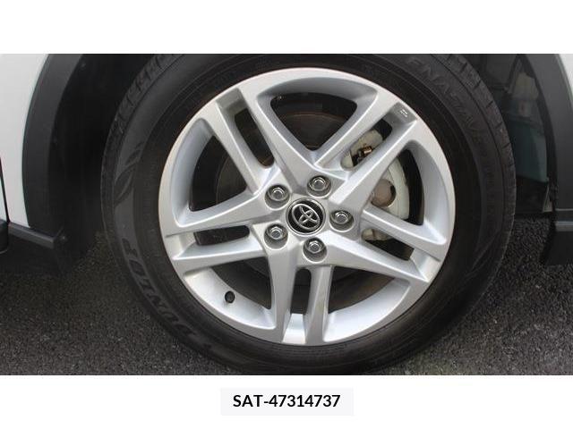 Toyota C-HR 2022-01 221567-12