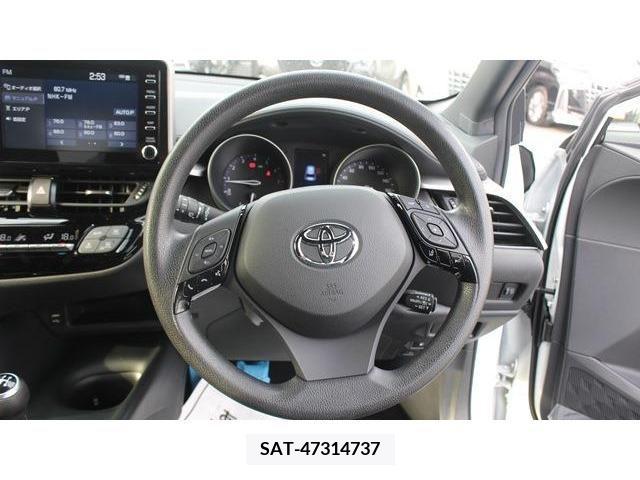 Toyota C-HR 2022-01 221567-5