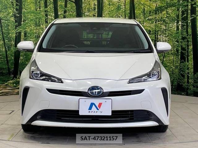 Toyota PRIUS 2019-09 281836-14