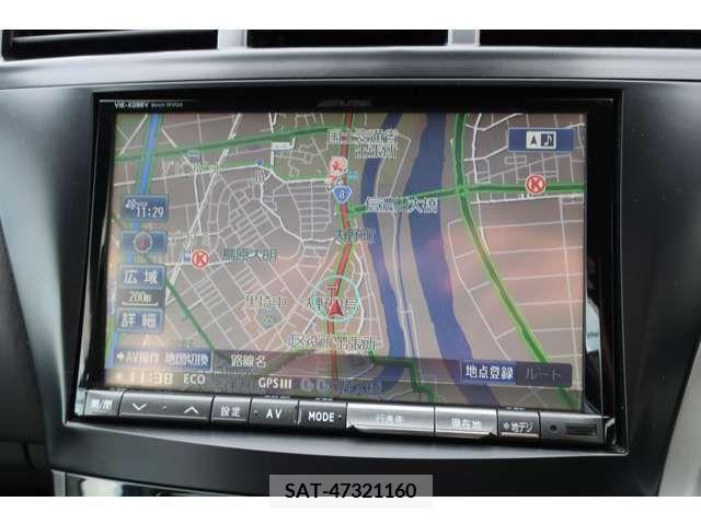 Toyota PRIUS ALPHA 2011-12 219468-2