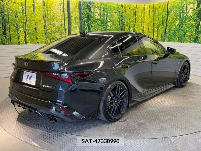 Lexus IS 2022-05 388415-17