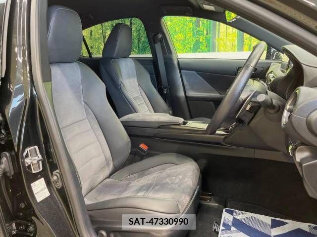 Lexus IS 2022-05 388415-8