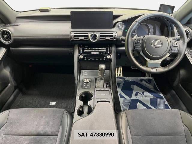 Lexus IS 2022-05 388415-1