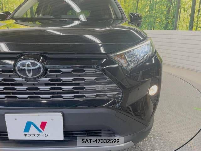 Toyota RAV4 2021-02 336517-12