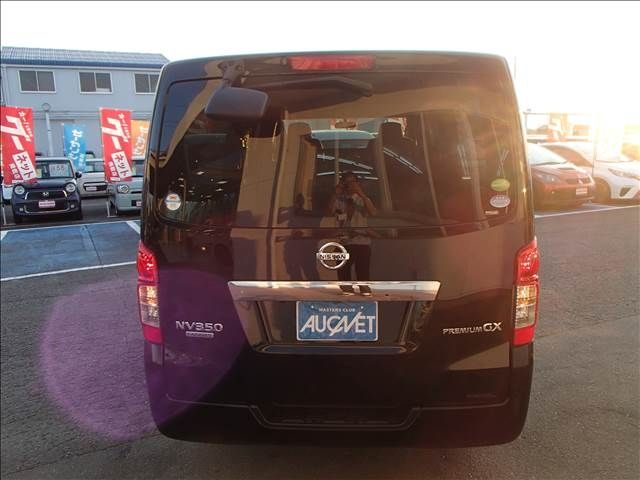 Nissan NV350 Caravan 2016-08 23296-4