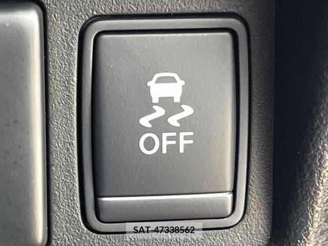 Nissan JUKE 2013-10 327709-6