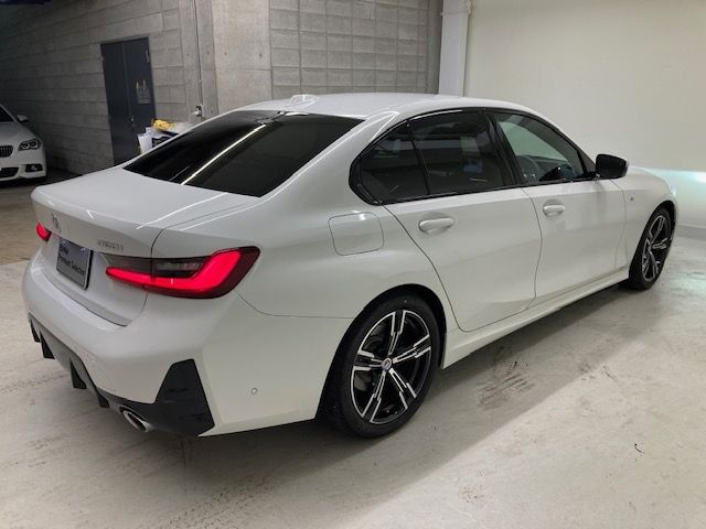 Bmw 3 SERIES 2023-02 8591-16