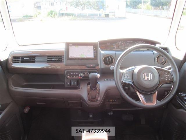 Honda N BOX 2019-02 207474-1