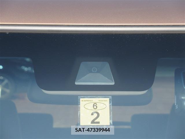 Honda N BOX 2019-02 207474-6
