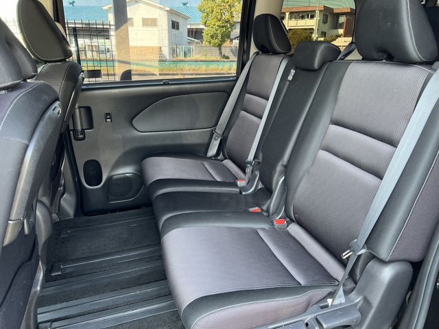 Nissan SERENA 2017-01 14775-17