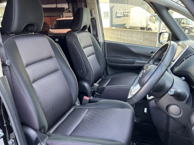 Nissan SERENA 2017-01 14775-14