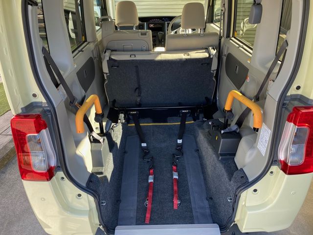 Daihatsu TANTO 2018-09 29151-2