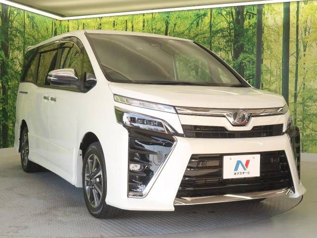 Toyota VOXY 2019-02 24952-18