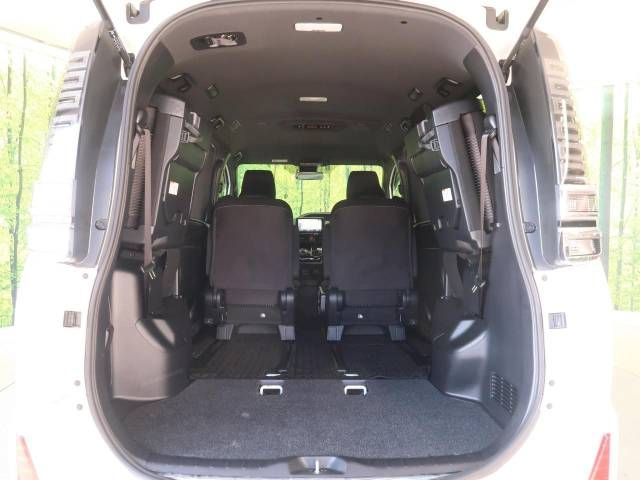 Toyota VOXY 2019-02 24952-12