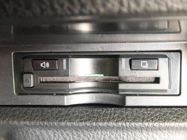 Toyota VOXY 2019-02 24952-8