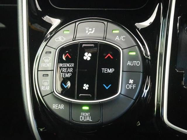 Toyota VOXY 2019-02 24952-7