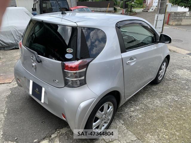 Toyota IQ 2009-12 201371-3