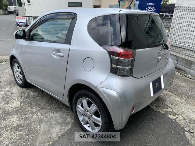 Toyota IQ 2009-12 201371-5