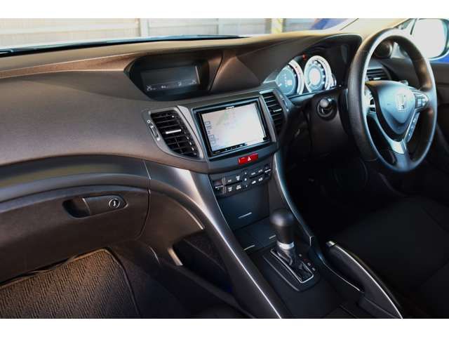 Honda ACCORD TOURER 2011-09 20906-1