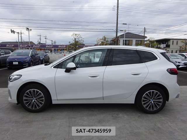 Bmw 2 SERIES 2022-11 237361-1
