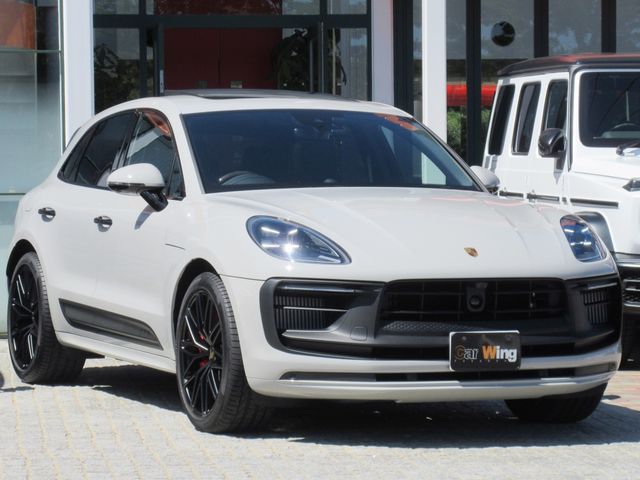 Porsche MACAN 2022-08 6941-3