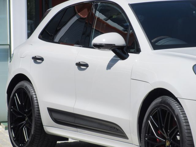 Porsche MACAN 2022-08 6941-7