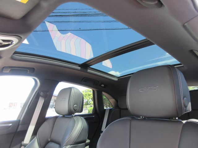 Porsche MACAN 2022-08 6941-19