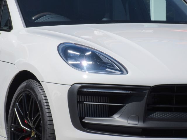 Porsche MACAN 2022-08 6941-4