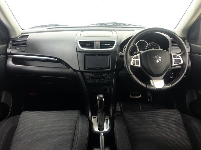 Suzuki SWIFT 2013-09 19728-1