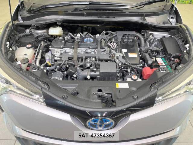 Toyota C-HR 2017-06 264116-18
