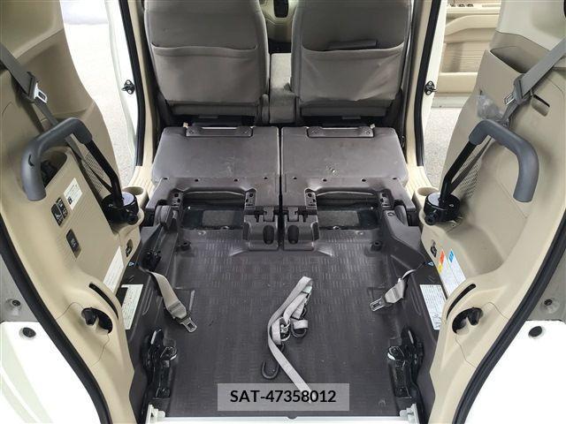 Honda N BOX 2019-06 307438-11