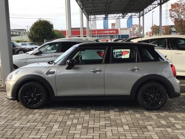 Bmw MINI 2023-05 12438-5