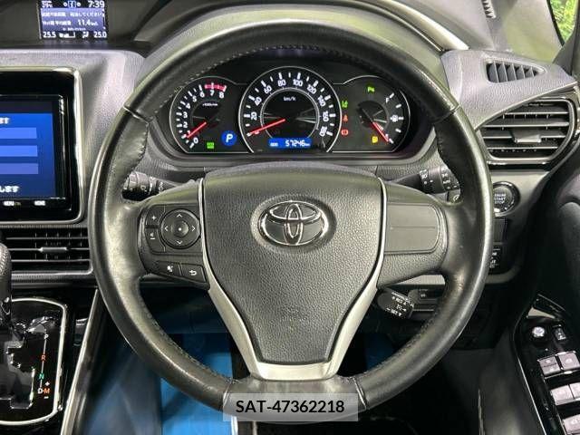 Toyota VOXY 2020-02 370347-12