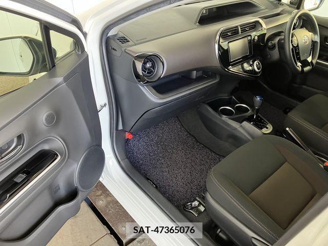 Toyota AQUA 2020-09 385245-17