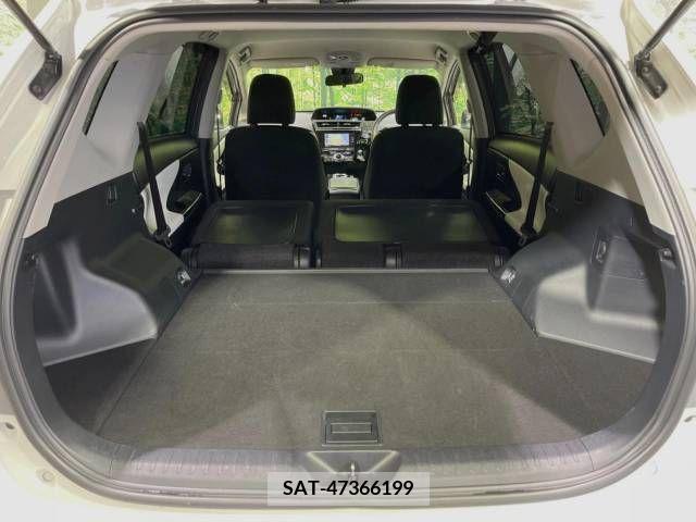 Toyota PRIUS ALPHA 2018-11 282442-11