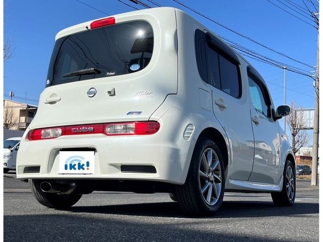 Nissan CUBE 2012-07 193-1